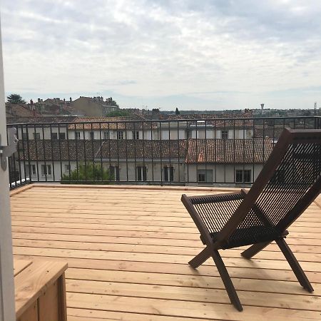 أنغوليم Beautifully Renovated Rooms On Place New York المظهر الخارجي الصورة