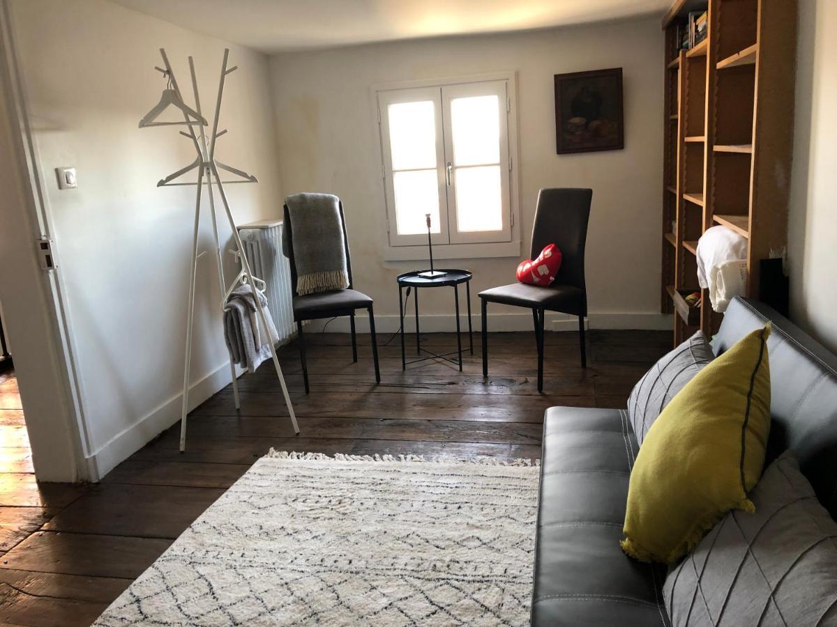 أنغوليم Beautifully Renovated Rooms On Place New York المظهر الخارجي الصورة